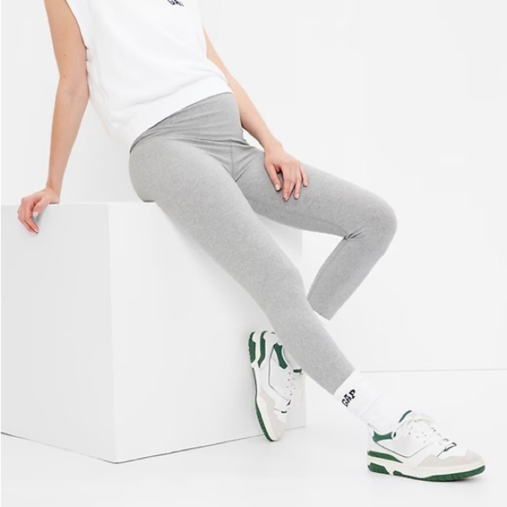 GAP Gray maternity Leggings